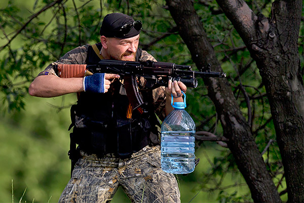 7 Donetsk Donbass Ukraine Kadyrovtsy gunmen terrorist Кто терроризирует Донецк?